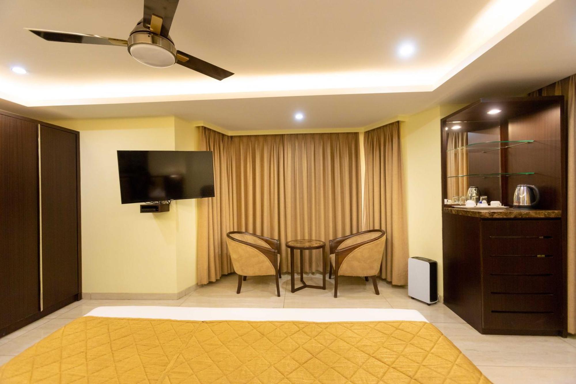 Hotel Godwin - Colaba Mumbai Dış mekan fotoğraf