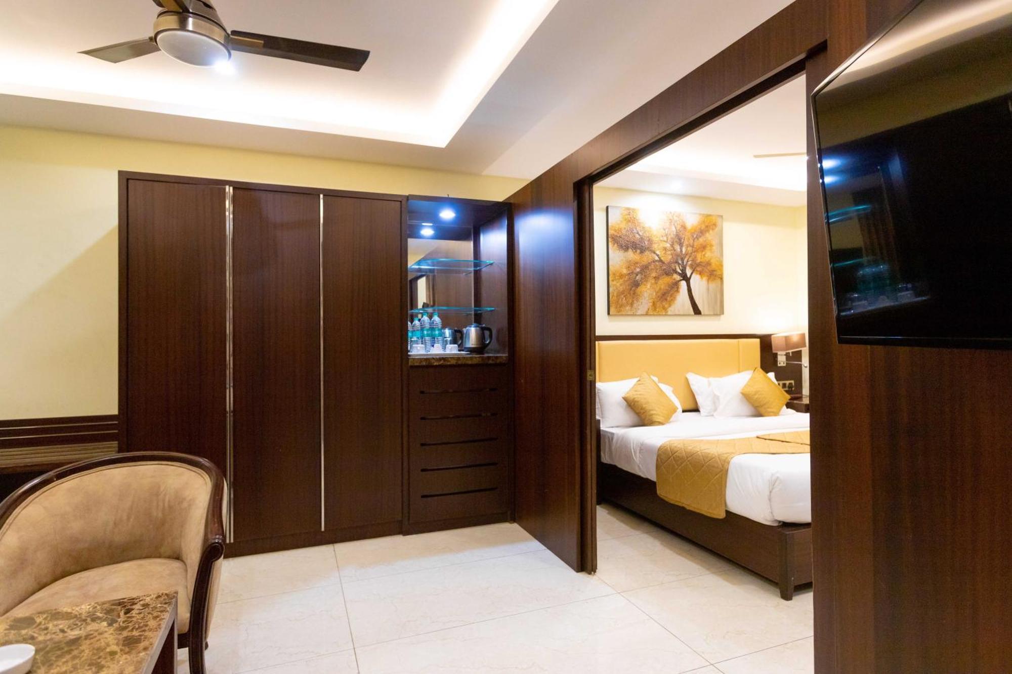 Hotel Godwin - Colaba Mumbai Dış mekan fotoğraf