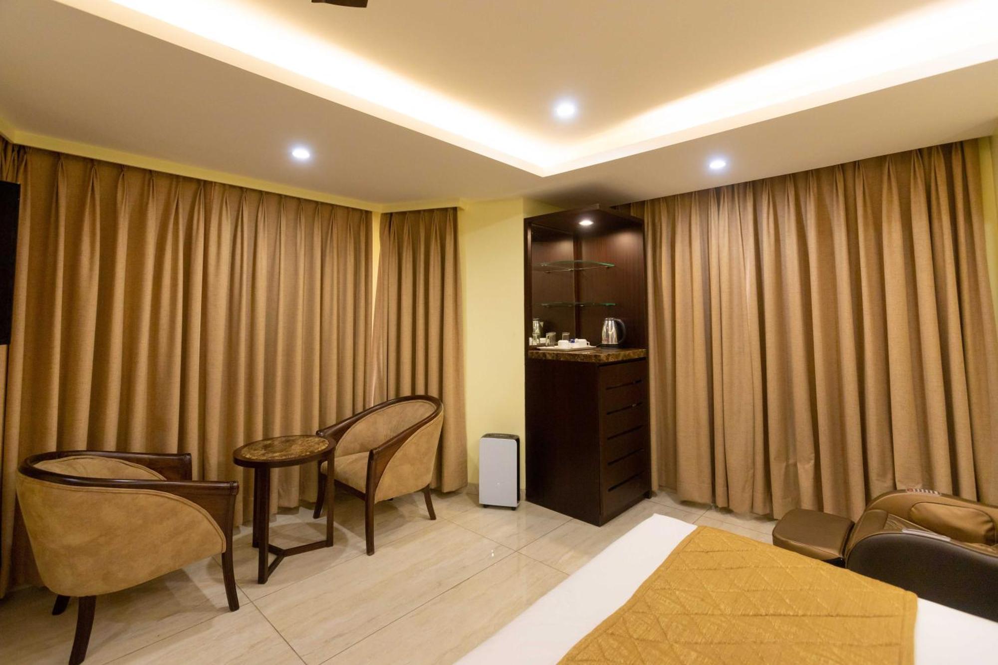 Hotel Godwin - Colaba Mumbai Dış mekan fotoğraf