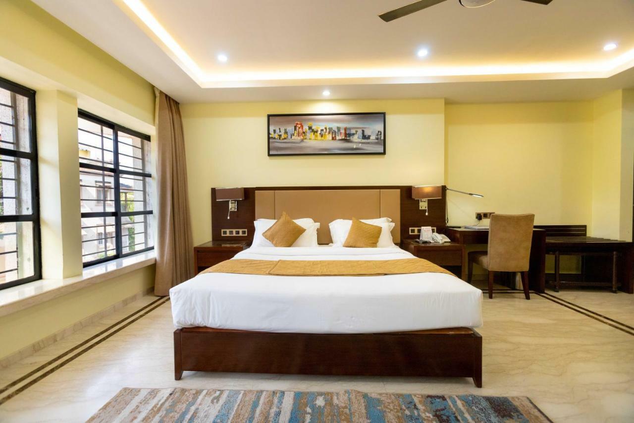 Hotel Godwin - Colaba Mumbai Dış mekan fotoğraf